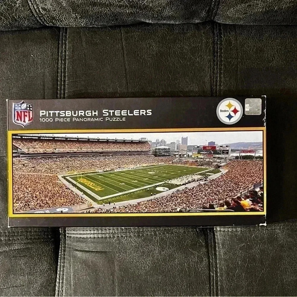 NEW Pittsburgh Steelers - 1000 Piece Panoramic Jigsaw Puzzle - Center View - Picture 1 of 5